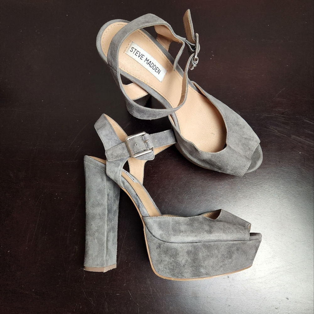 STEVE MADDEN Jillyy gray suede platform heels